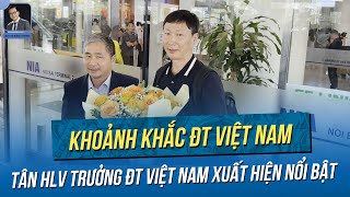 Những bước chân đầu tiên của HLV Kim Sang Sik khi tới Việt Nam. Gây thiện cảm ngay với hành động này