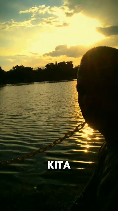 menikmati senja di telaga bersama pasangan #senja #indah #viral
