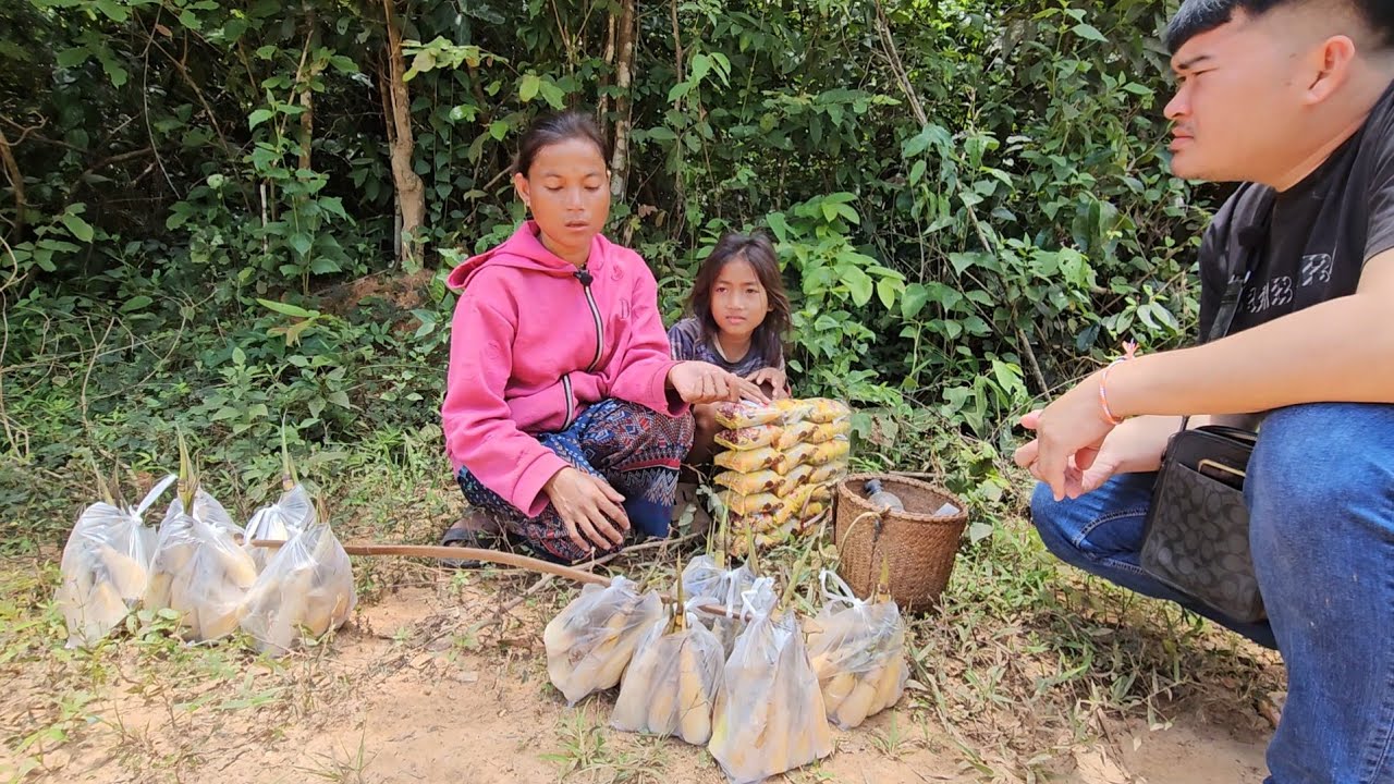 สองแม่ลูกหิวข้าวหาบหน่อไม้ตากแดดไปขายแต่ไล่เงินไม่เป็น 10 สิงหาคม ค.ศ. 2025