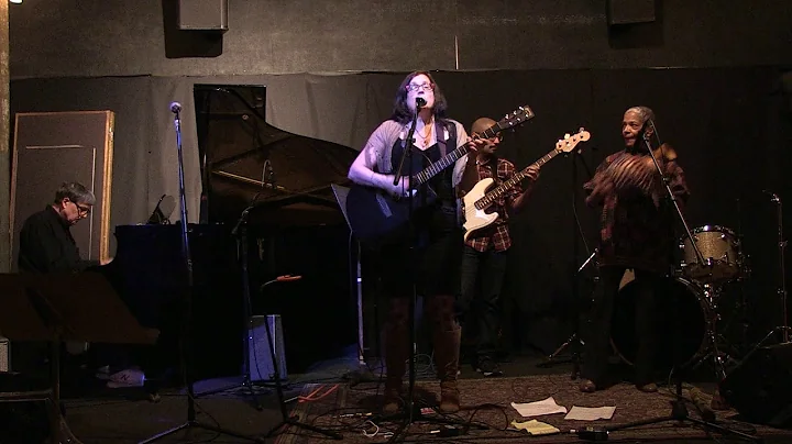 Carol Lester performing Piece of You at Headroom N...