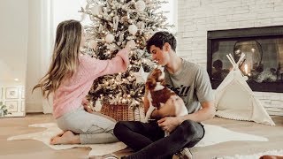 YAY NEW VLOG! DECORATING OUR HOUSE FOR CHRISTMAS! Follow Sierra's M...