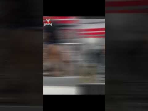تعریف بدن و استایل کلاسیک فیزیک با بدن آماده سامان زاهدیان