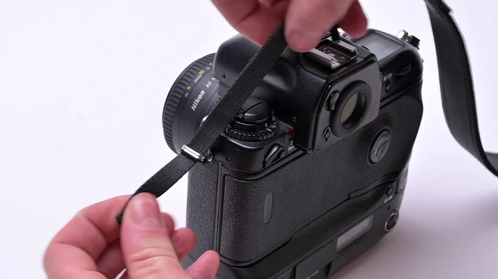 How to Attach Our New Quick Release System - Lucky Camera Strap