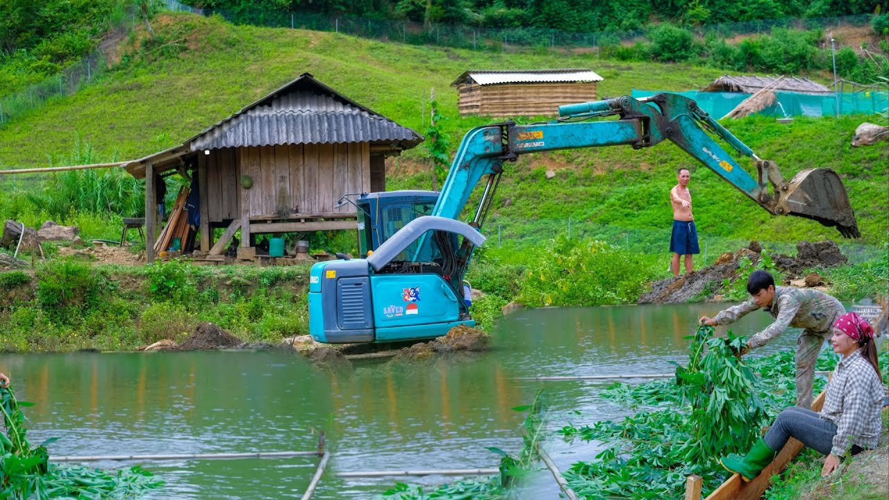 Rent an excavator to dig a fish pond destroyed by the rain, Feed the ...