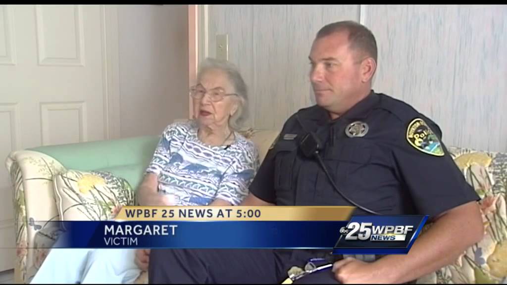 Police officer goes beyond call of duty to help elderly crime victim ...