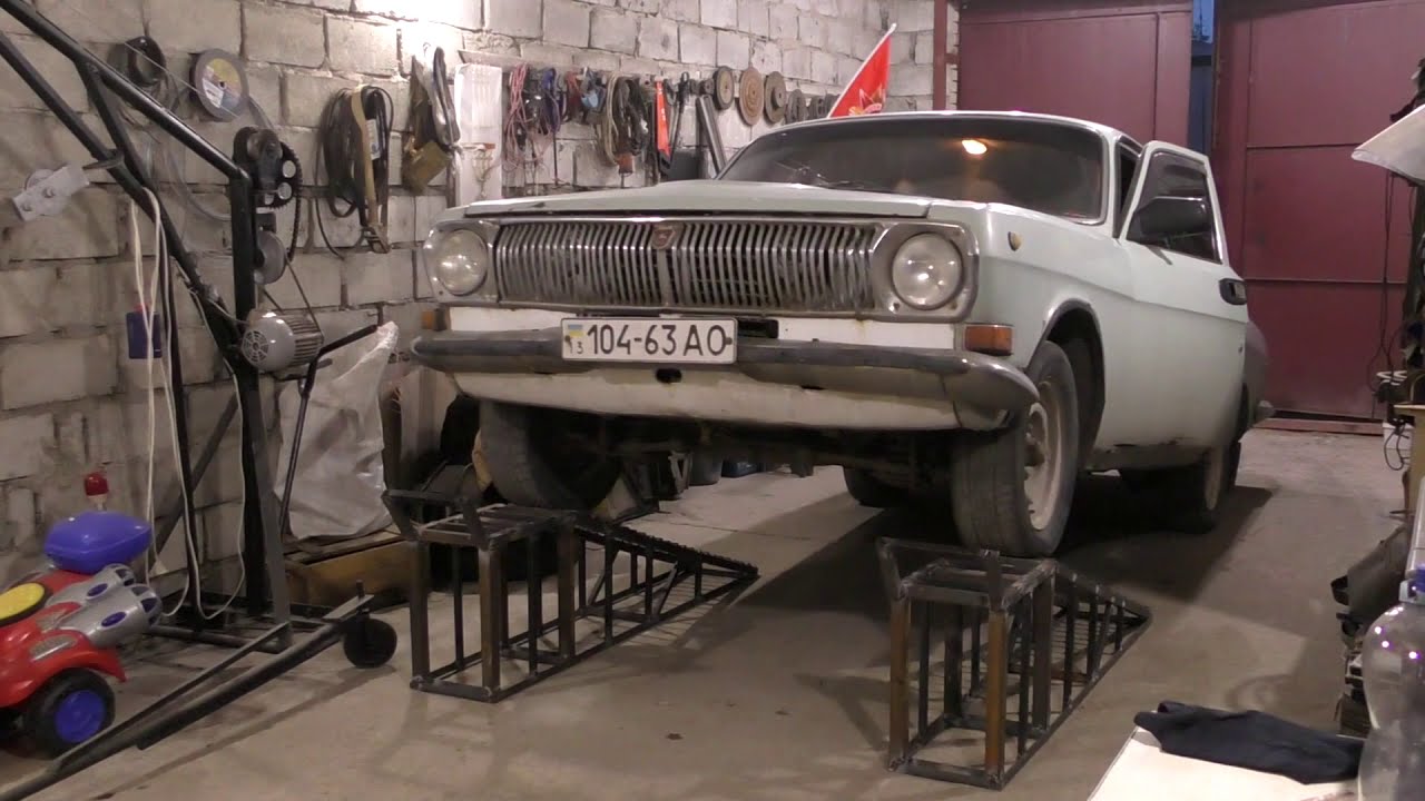 Загнать машину на эстакаду
