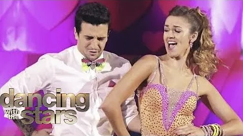 Sadie Robertson and Mark Cha Cha (Week 1)- Dancing...