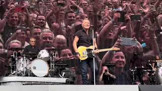 Video thumbnail of "Bruce Springsteen and The E Street Band - Entrance+ “No Surrender” - Vienna, Austria - July 18, 2023"