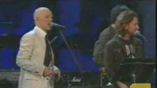 Video thumbnail of "REM & Eddie Vedder - Man on the moon"