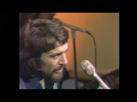 Waylon Jennings: Amanda - Live