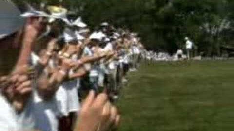 World Record for Most People Flossing Simultaneously