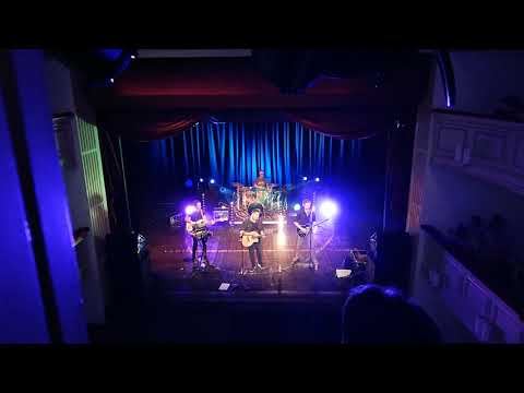 Simon Lewis Live