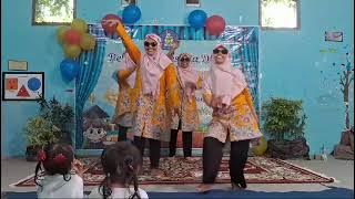 The FIRST Betawi Flashmob Dance in Outdoor (Lagu: 'Ondel2') Oleh Pendidik PAUD @tusmaniah5269
