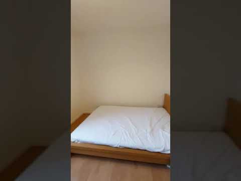 N1 flat share, large room available to couple or s Main Photo