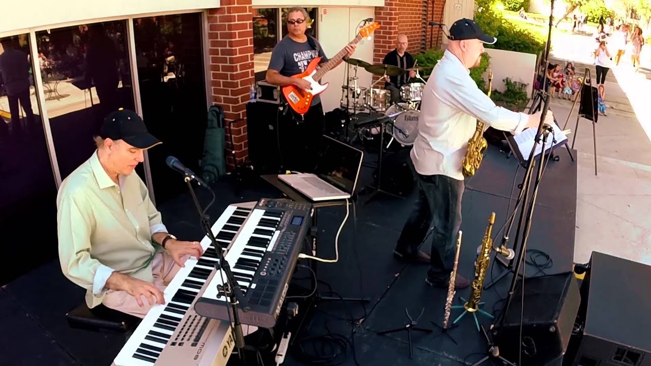 Xotic XJ-1T played by John Peña - 