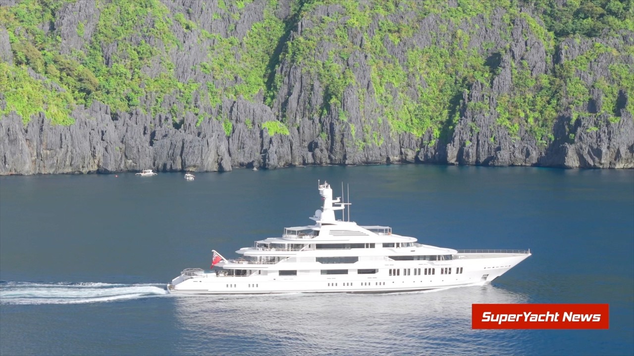 Суперяхта Гарри Поттера нарушает правила ИМО, плавая без таблички с названием | SY Clips