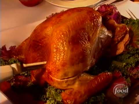 Carving the Perfect Turkey with Alton Brown | Food Network