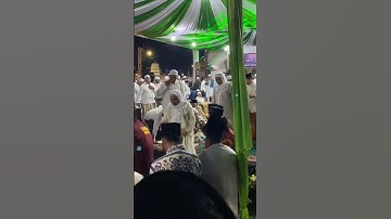 Masyaallah suasana yg begitu indah bisa menatap wajah sang guru #abahentoh #abahiim