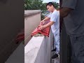 Pekerjaan menyusun batu bata yang dikerjakan pekerja profesional dengan sangat presisi #shorts