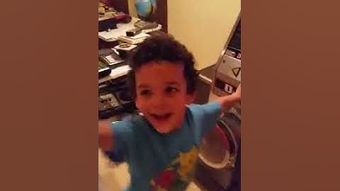 Adam playing Soul 6 on DDR Max 2 (awesome 5 year old DDR player!)