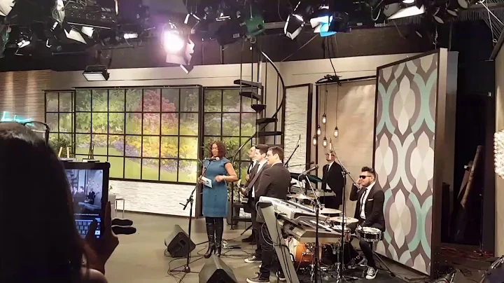 The Revis - Performing "Hit That Like" on Great Da...
