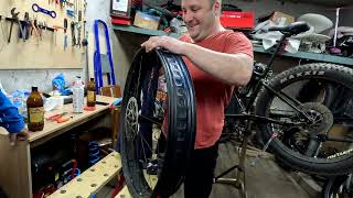 Проводим ремонтные работы по восстановлению колеса на секретной велобазе в Солнечногорске.