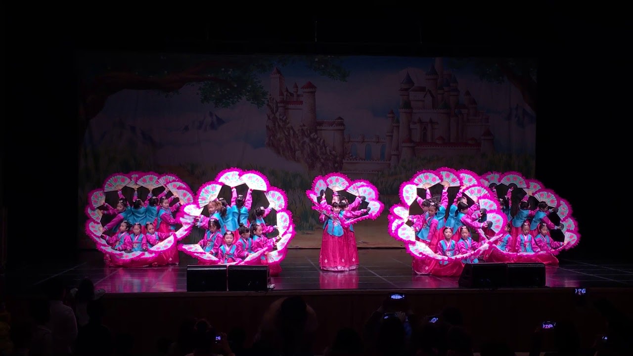 영광중앙초등학교2학년부채춤