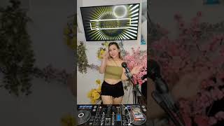 DJ Sandra arimby