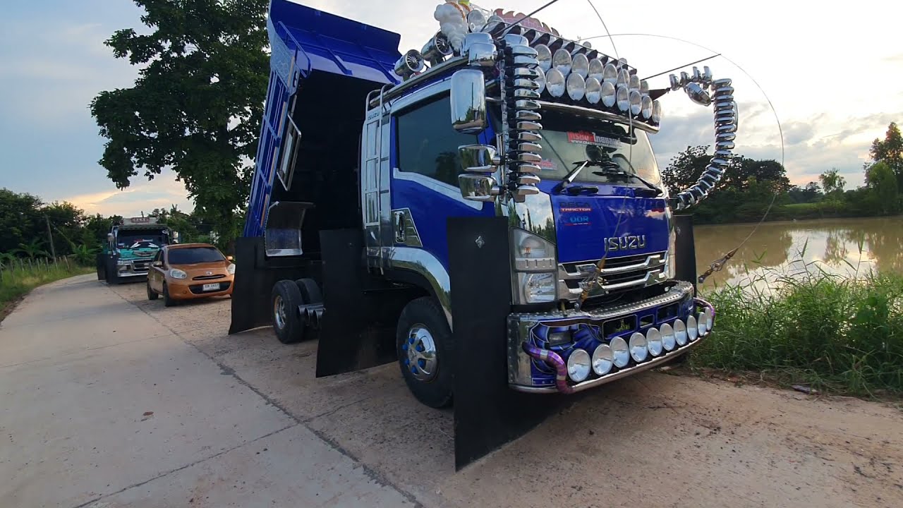 ลองขับเจ้าโรโบคอปเสี่ยวีโคตรแรงเลย อยากได้อีกแล้ว