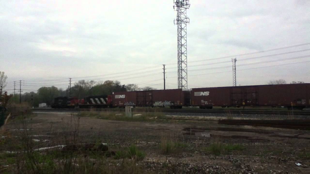 CN 7200 4119 Oakville Ont May 19 2011