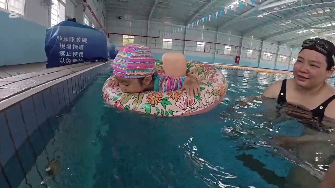 114年04月01日與周泳快帶小沐寶去游泳05 2