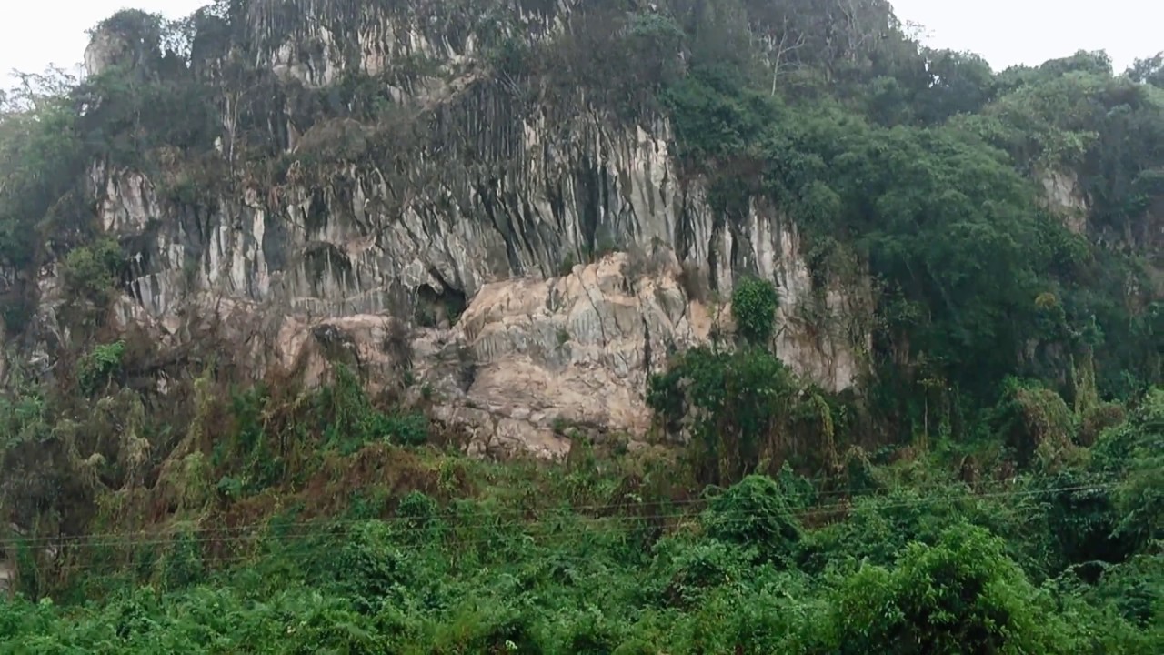 Titan in Thailand. Hug of rock. Discover by the benzin 13