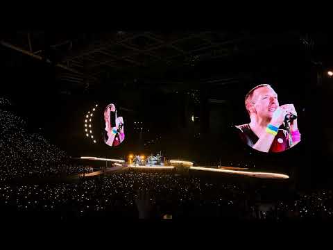 COLDPLAY YELLOW (LIVE)