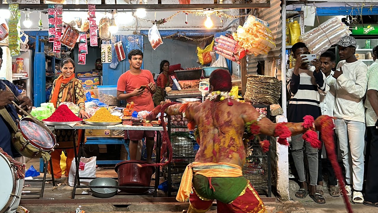 Old city amruth potharaju and Raju potharaju entry at oldcity bonalu ...