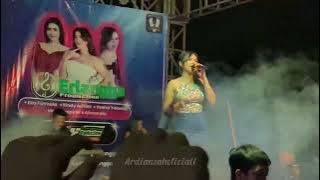 RINDI ANTIKA [LAMUNAN]  ERLANGGA PRODUCTION ,Giling , Tuksono , Sentolo ,Kulonprogo