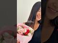 Como eu fico quando ganho flores ❤️ #shorts #flowers