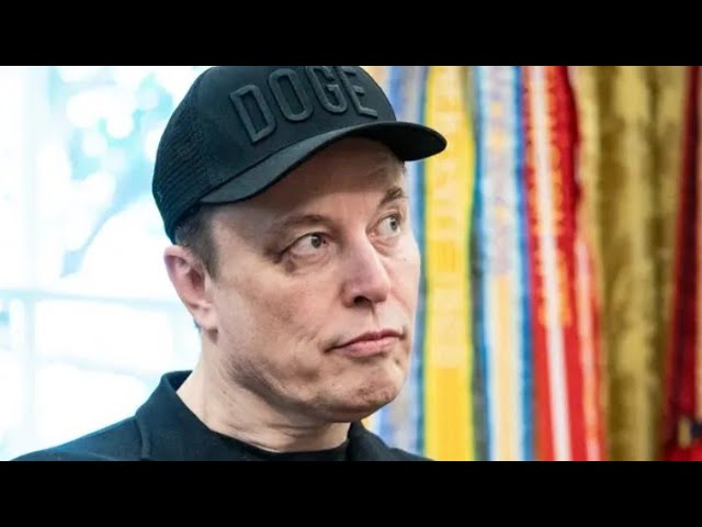 Elon Musk was seen with a noticeable "black eye" - YouTube