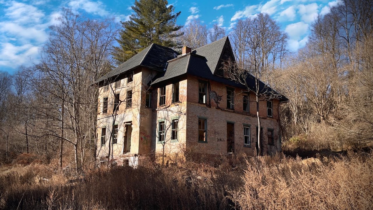 The Once Grand Abandoned Ironworks Executive Mansion Left Forgotten Up North in Pennsylvania 