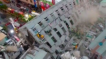 People run away, buildings are collapsed! A powerful earthquake rocks Japan