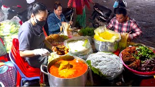 Cambodian Street Food at Night!! Traditional Rice Noodle with Chicken Curry & Yellow Fish Soup
