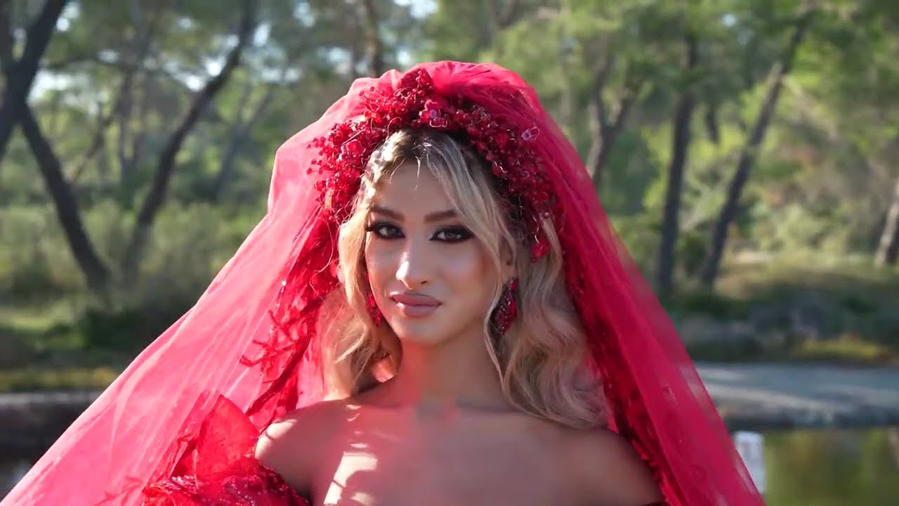 Momentet më të bukura nga klipi i çiftit