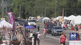 Hundreds come to Brimfield Flea Market to find antiques