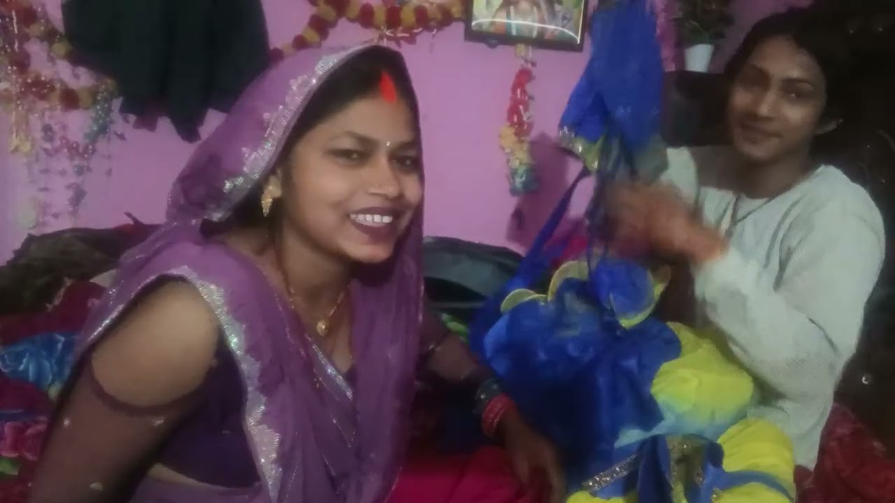 आज हमारे हस्बैंड जी ने कपड़े का शॉपिंग किए हैं दोस्तों पूरा वीडियो देखिए