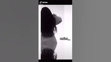 شيخه الزين بنت البدو في علوم الطيب سباقه من صغرها والمكارم رابيه فيها 
