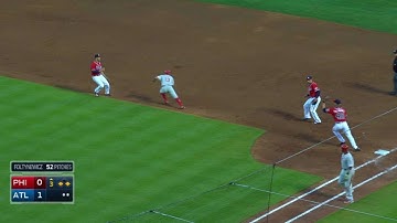 PHI@ATL: Revere scores for Phils during rundown