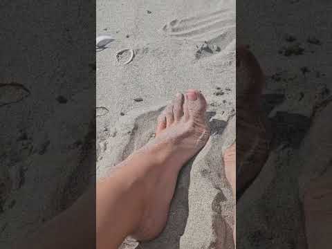 Sunlight, sand, and a touch of softness. #eveningrituals #loopworthy