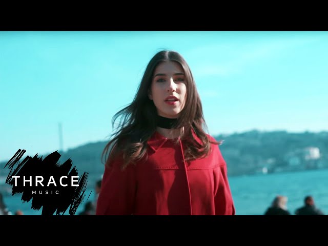 Brianna - Lost In Istanbul