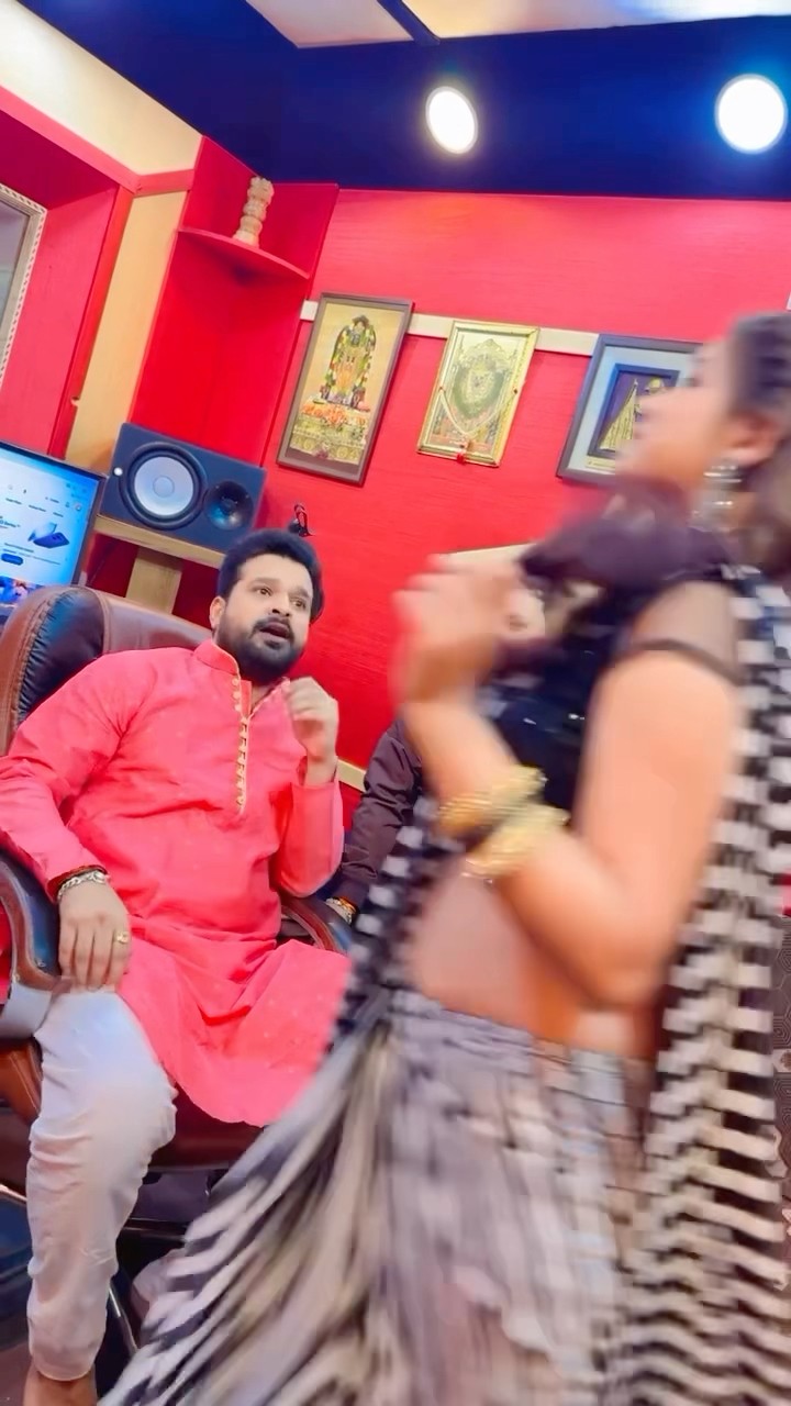 #bhojpuri Kamar Pa Choti Bar-Bar