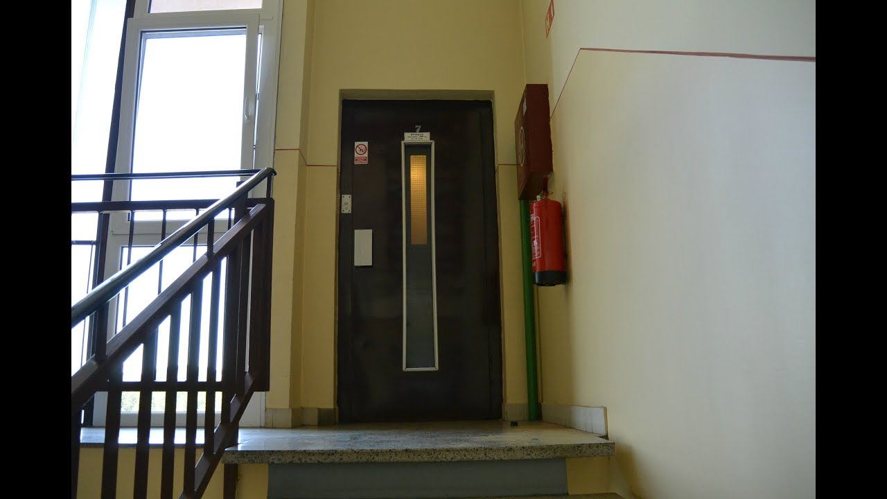 Another 1970s Original Daka traction elevator @ Štrekljeva ulica 70, Maribor, Slovenia