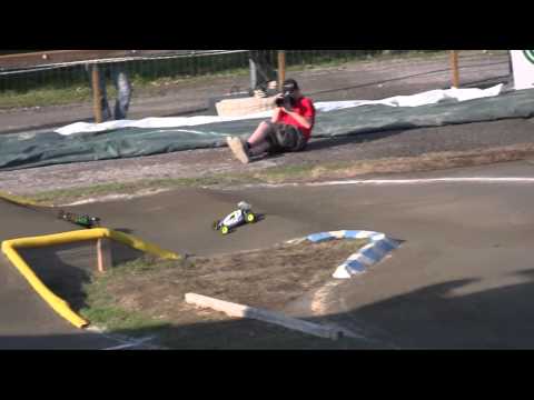 2WD - Practice Round 8 - IFMAR 2011 Electric Buggy...